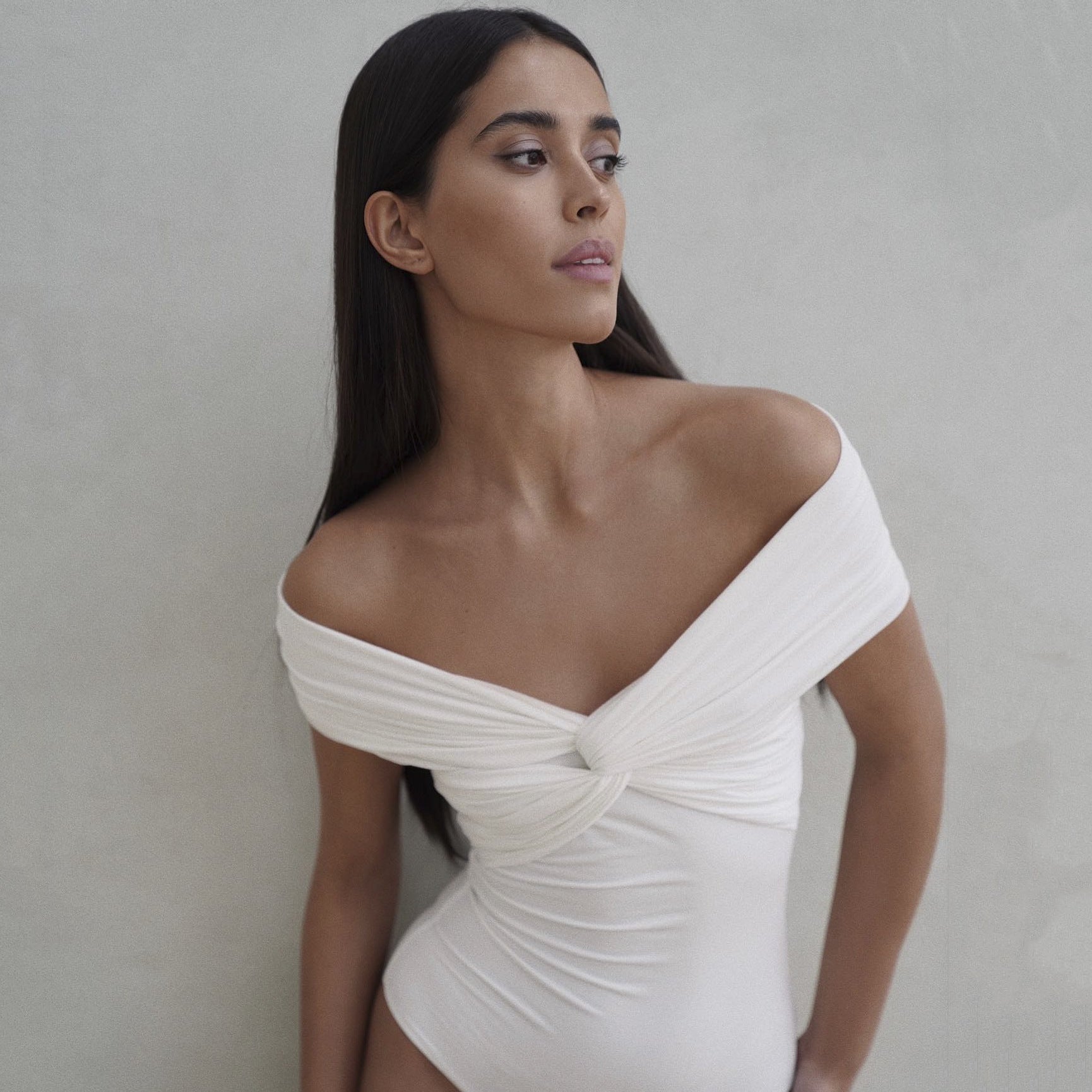 Socialite Solid Color Pleated V neck Jumpsuit Women Elegant Slim Milk Silk Close Fitted Comfortable